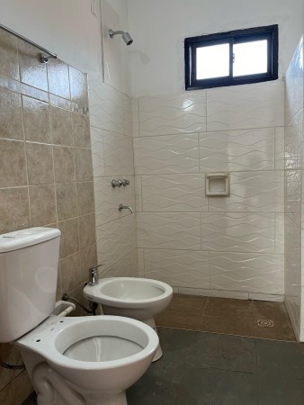 CASA EN VENTA BARRIO ITAEMBE GUAZU