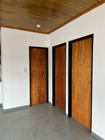 CASA EN VENTA BARRIO ITAEMBE GUAZU