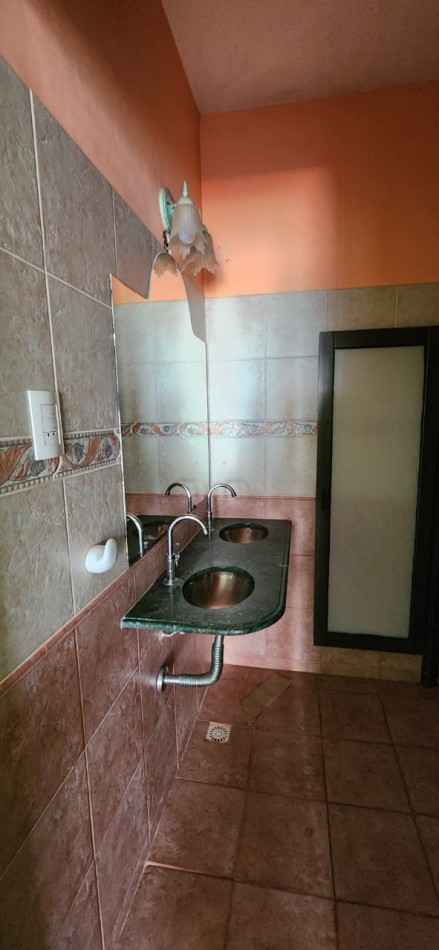 Local en Alquiler Colon 1220 Ex Salon de Danzas