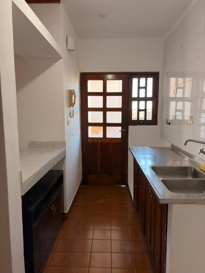 ALQUILER Departamento en Pedernera y R. Gonzalez